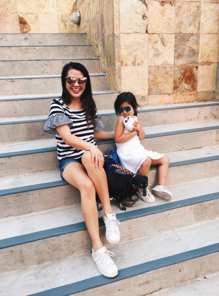 10 chic outfit ideas for moms