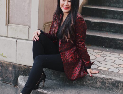 What to wear to work during the holiday season