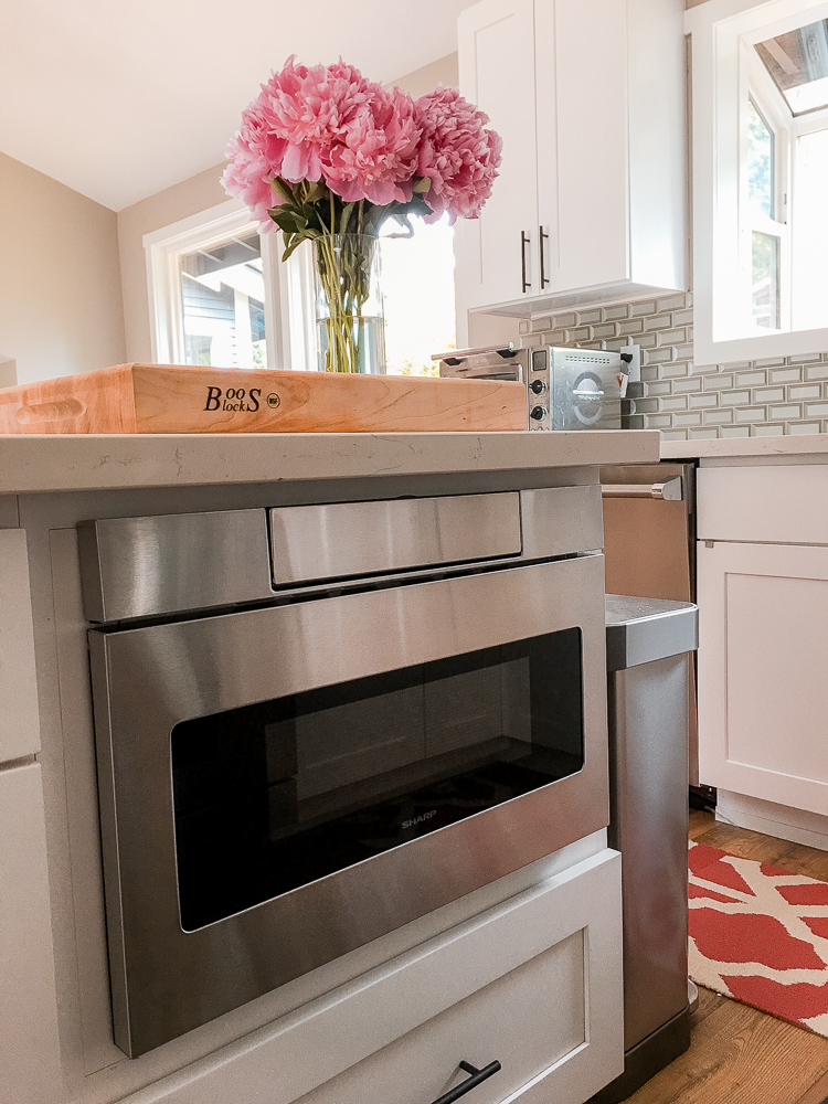 Modern white kitchen design - house tour