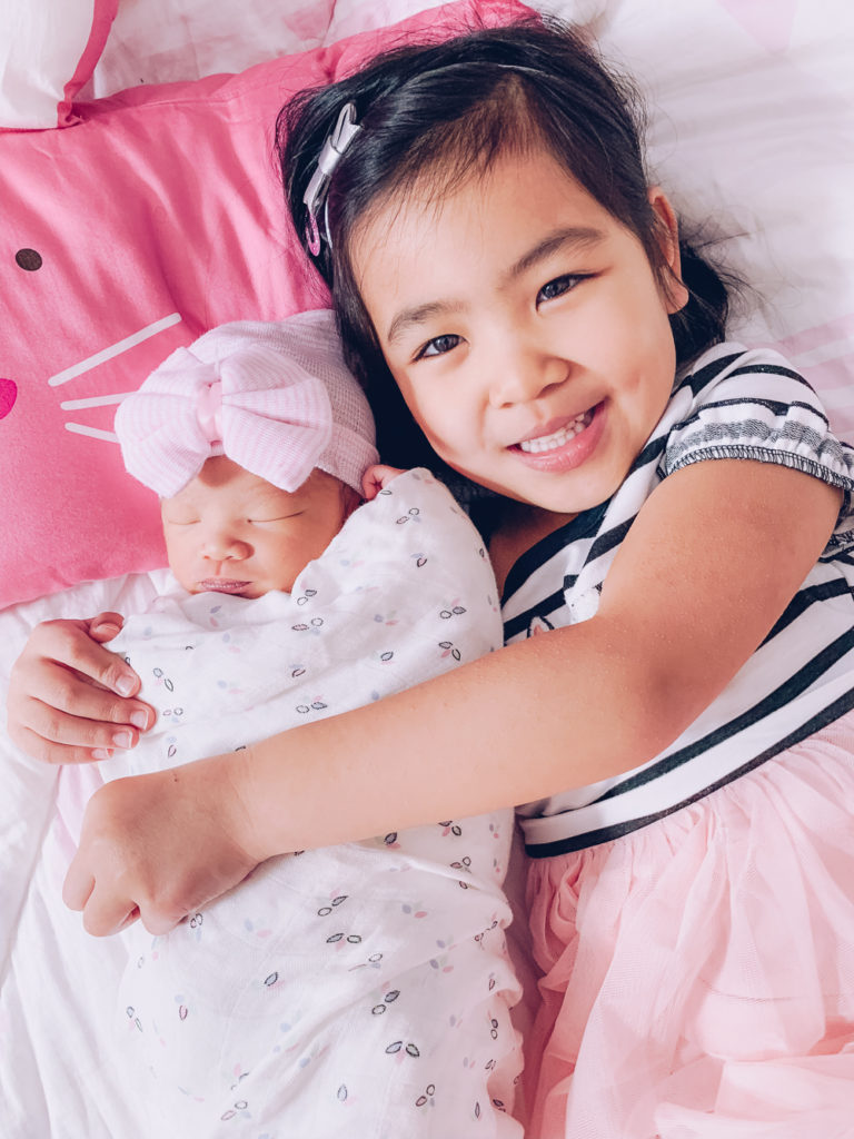 cute sister photo ideas