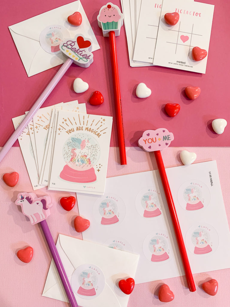 easy Valentine's Day crafts for mom and kids, vday craft ideas, kids crafts for vday, easy vday crafts, diy crafts for vday, free printable download crafts for Valentine's Day, fun and easy vday activities with kids 