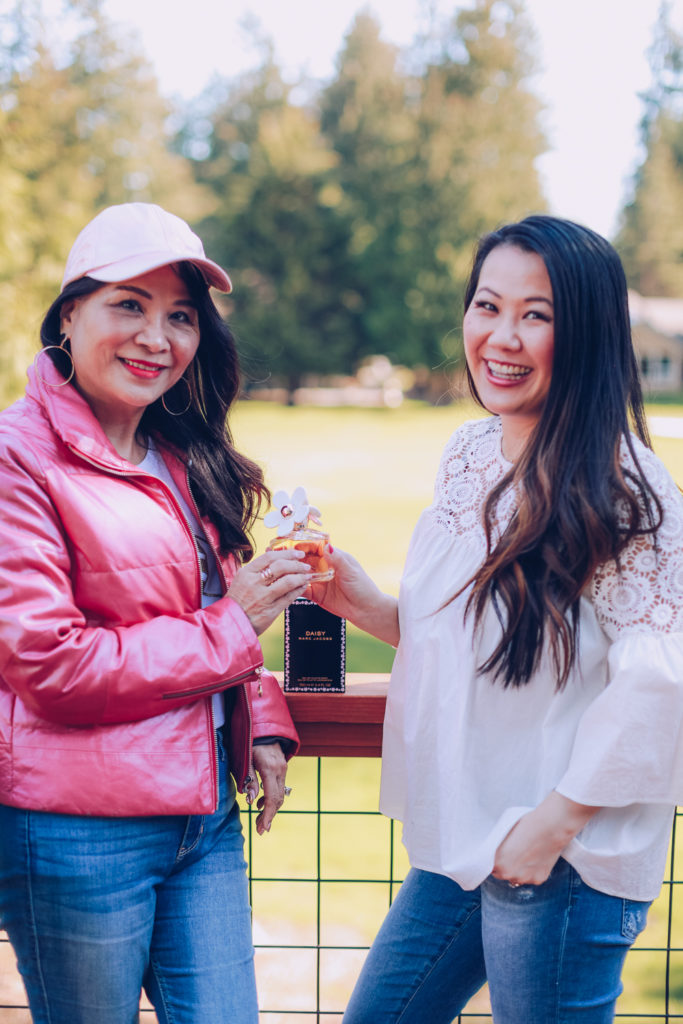 Mothers day gift ideas, gifting perfume for mothers day, fragrance from Sephora, Marc Jacobs daisy perfume, best gift for mothers day, gift ideas for moms, best mom gifts