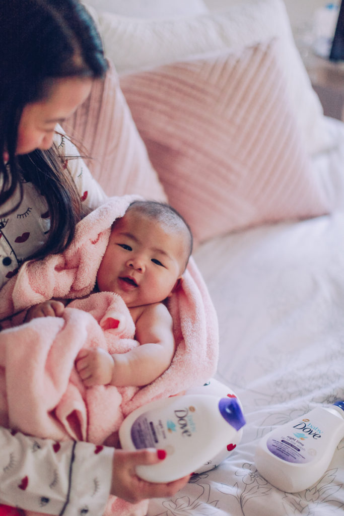 must have for newborn baby feeding and bath essentials