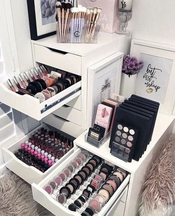 Best Makeup Storage Ideas For Small Spaces, Makeup Shelves Ideas