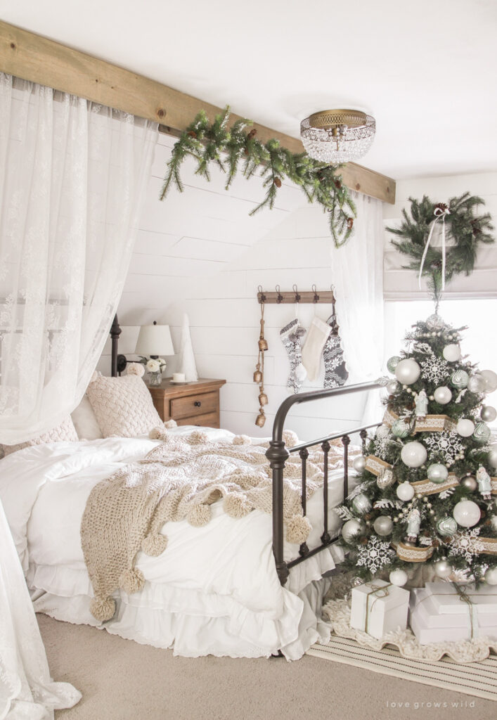 cozy christmas bedroom decor
