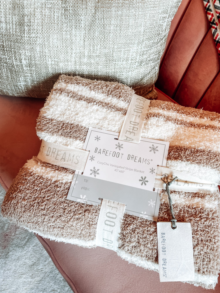 barefoot dreams blankets