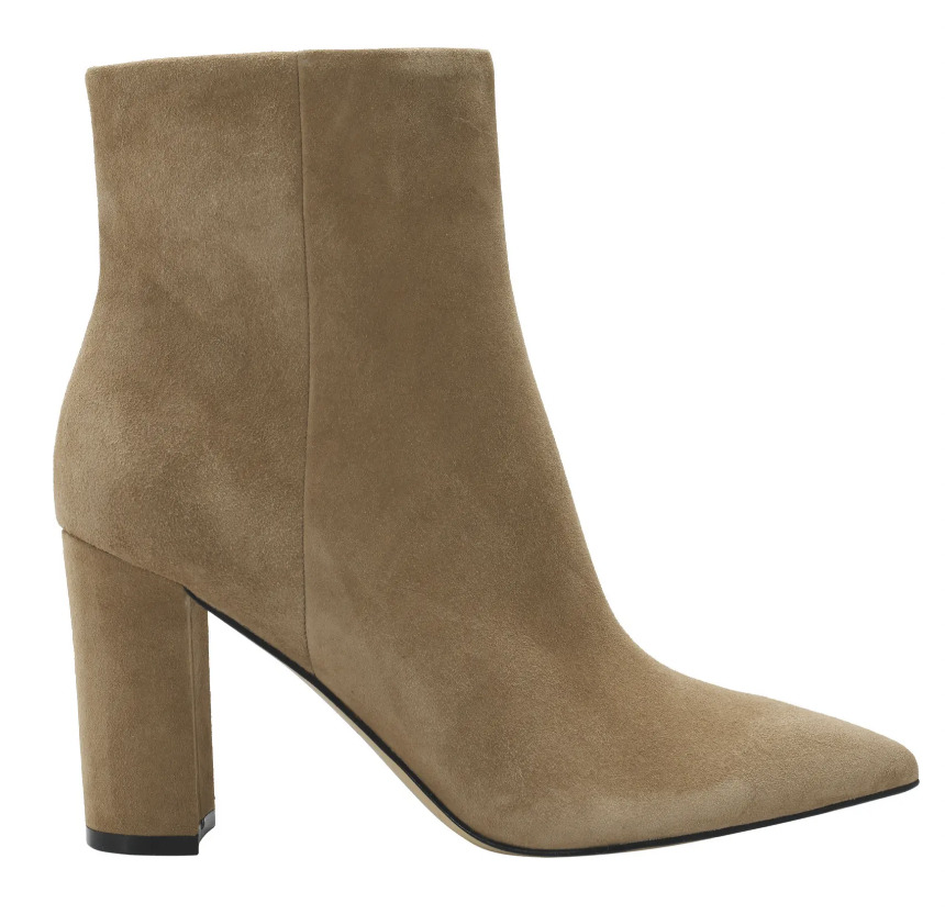 The Ultimate Guide on How to Wear Ankle Booties with Skinny Jeans